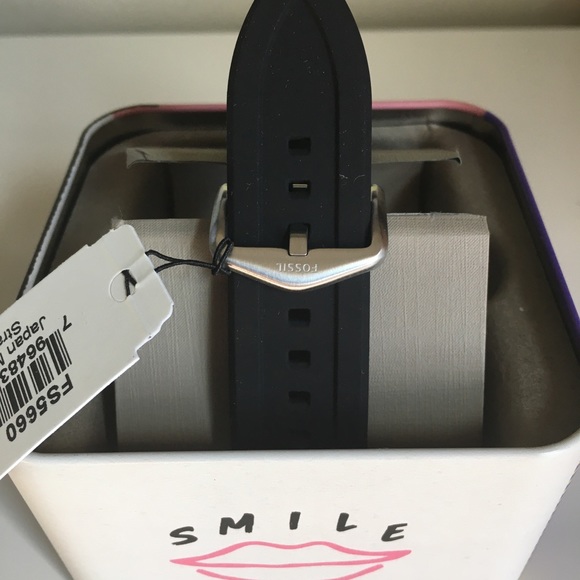 ✂️ $129 Men's Fossil Black Silicone Watch - Picture 4 of 7